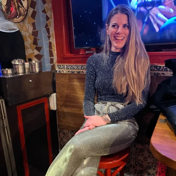 Ursula is going LIVE! - Picture 5 of 6